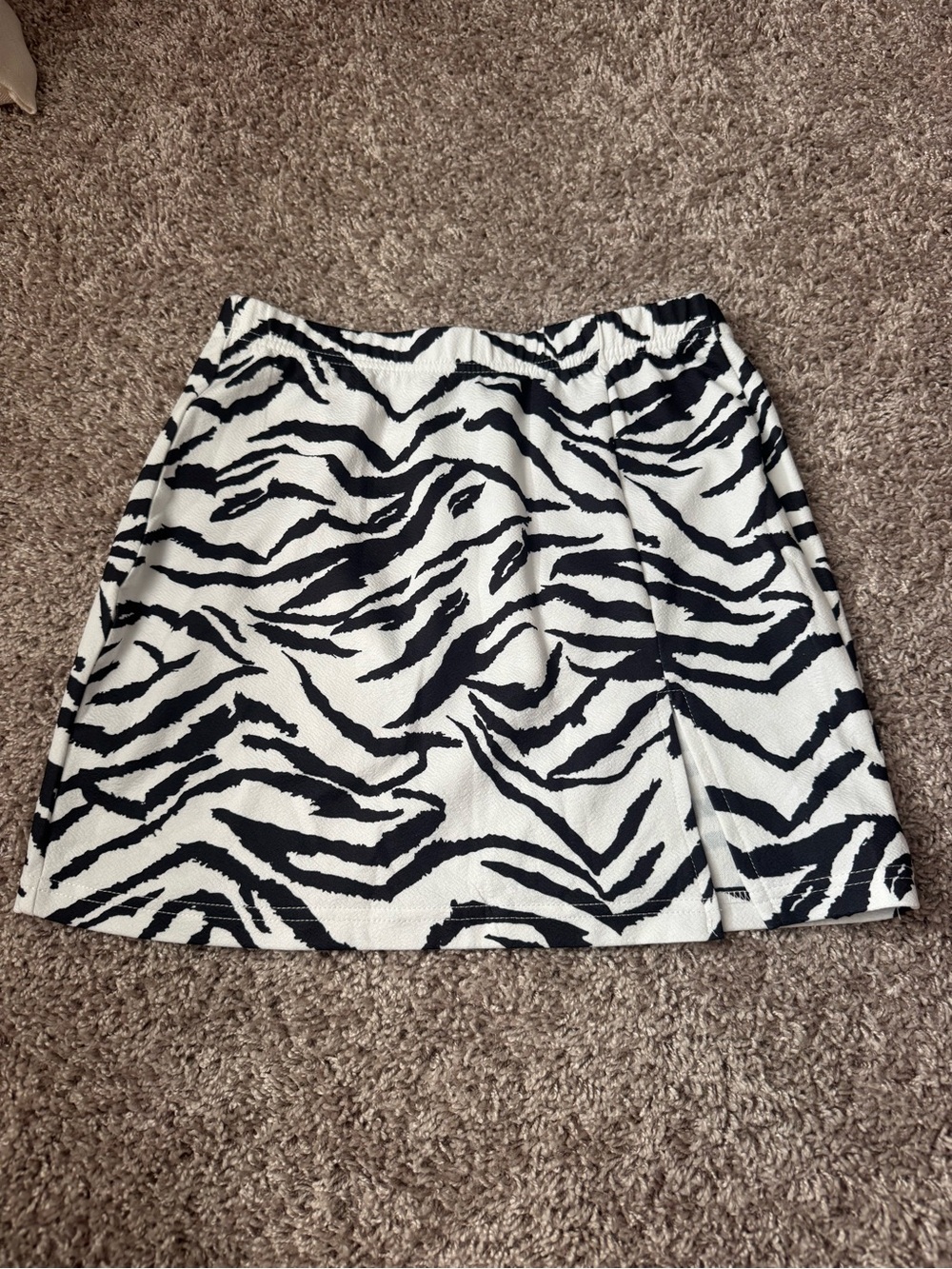 SHEIN Black & White Zebra Mini Skirt